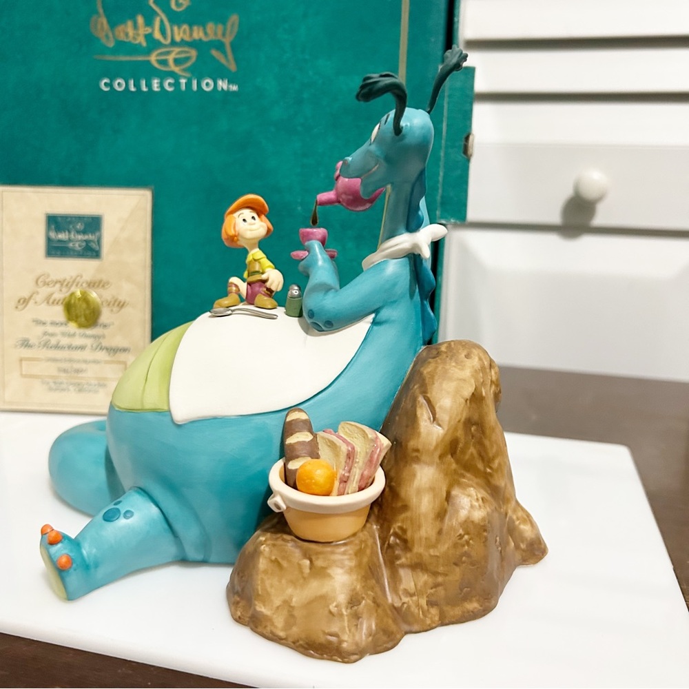 WDCC Reluctant Dragon The More The Merrier Figurine In Box & COA Disney Classics - Picture 3 of 7
